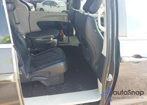 2022 Chrysler Pacifica Touring L z USA, uszkodzony, nr VIN 2C4RC1BG4NR122162